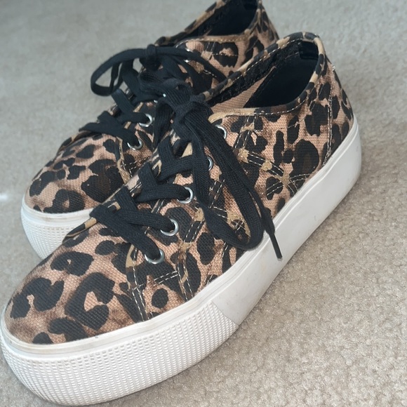 Steve Madden platform sneakers - Picture 3 of 3